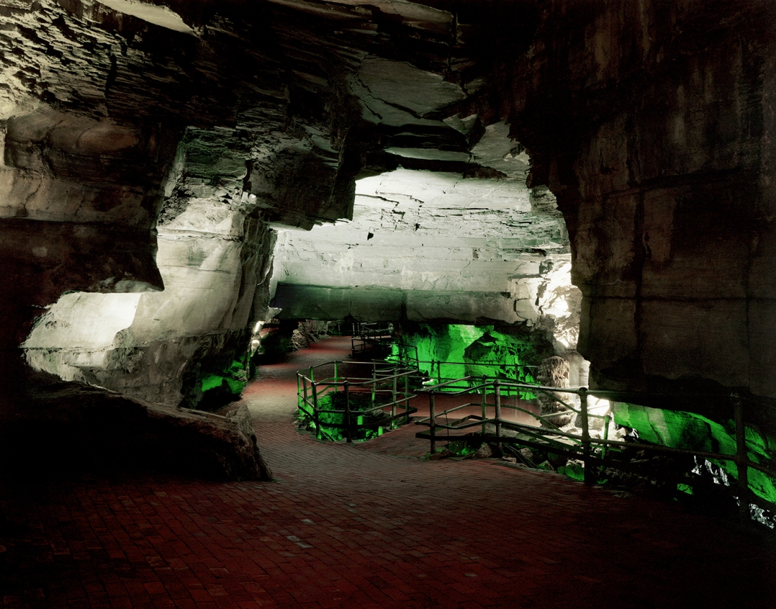 SHOW CAVES