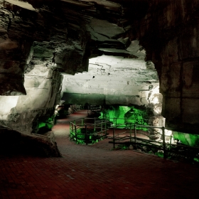 SHOW CAVES